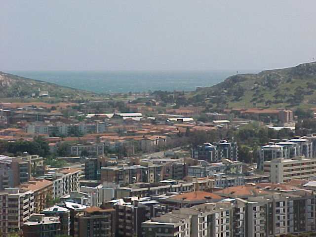 cagliaricitta.jpg (68995 byte)